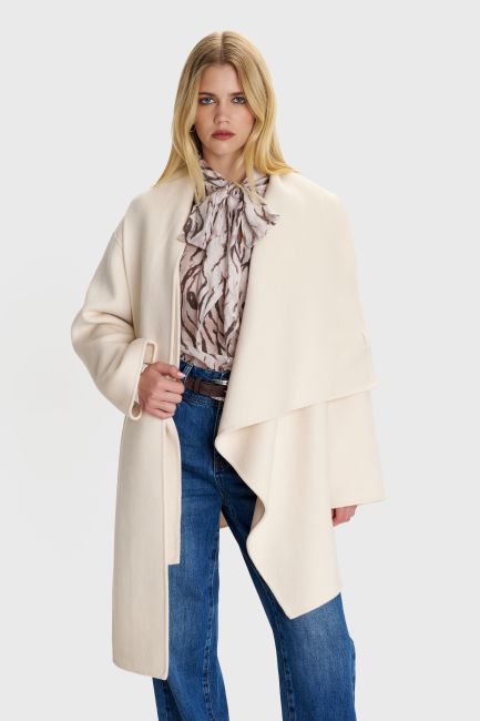 Half coat with integrated scarf - Beige