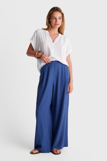Plain top with Mandarin collar - White