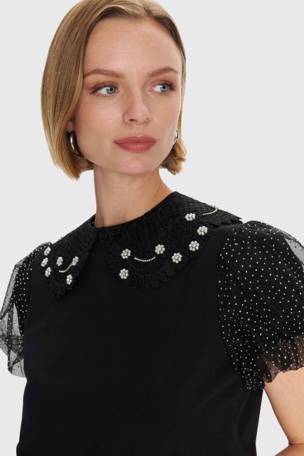 Collar with embroidered motifs and pearls - Black