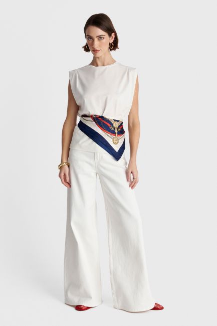 Sleeveless round neck top - White