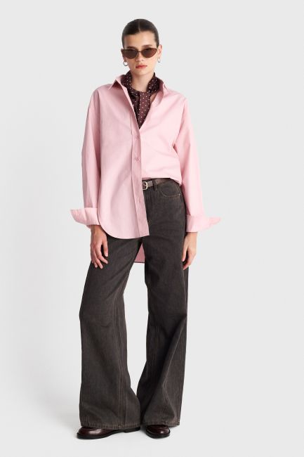 Oversized shirt with classic collar - Pink