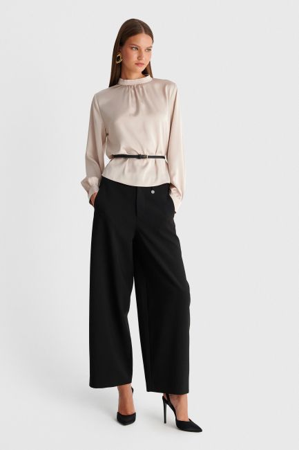 Long-sleeve top with a round neckline - White