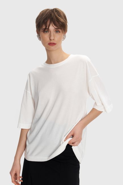 Back-slit blouse - Off white