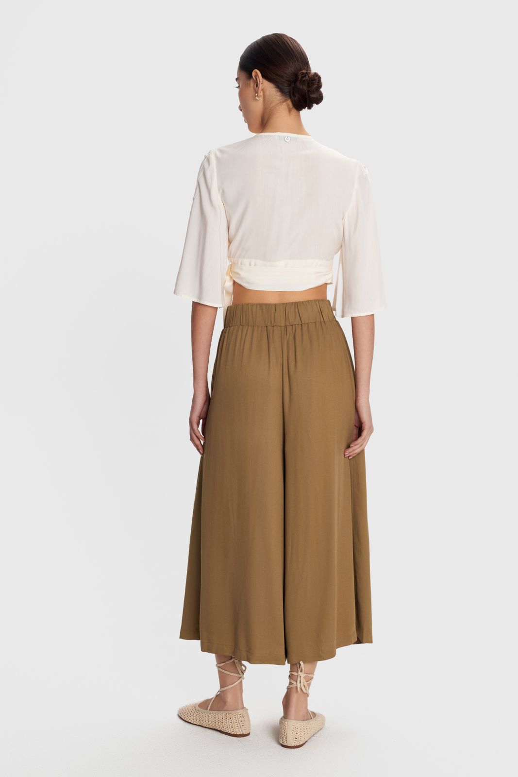 Solid Color Brown Zip Culottes – Comfortable and Stylish Everyday