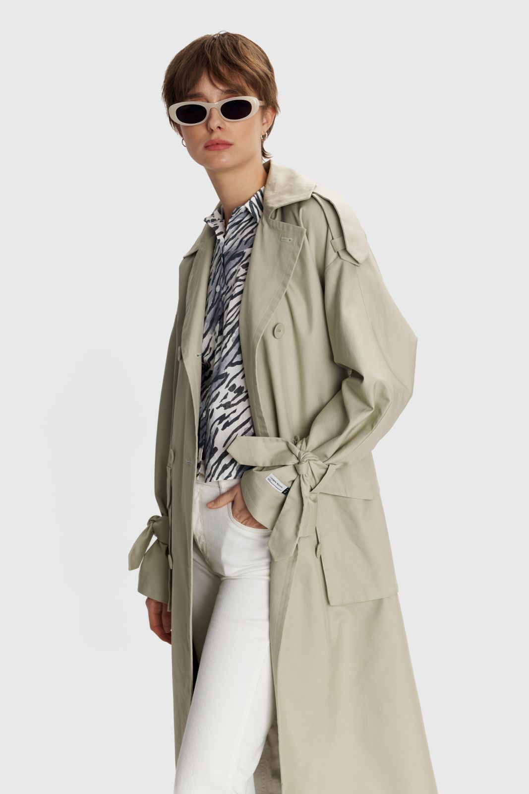 Long Trench Coat with Buttons - Women's Spring Coat | 'ALE